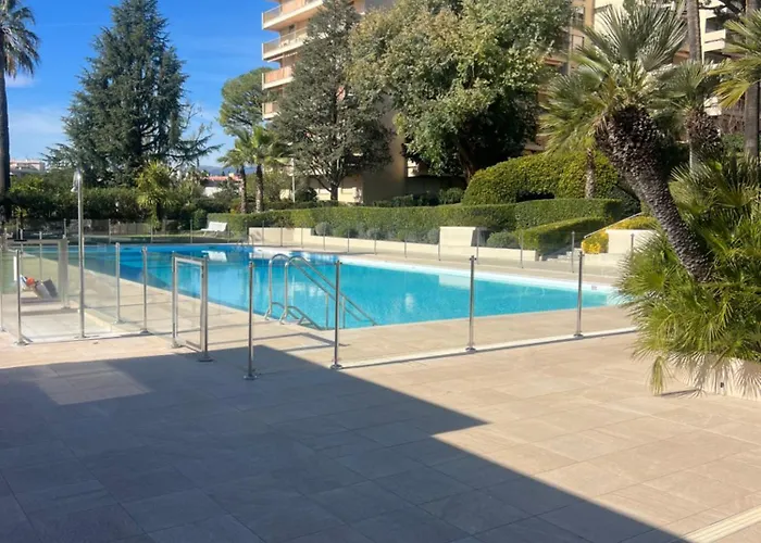 Eden Parc Tamaris 2 *